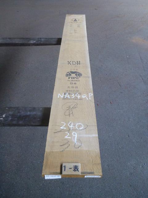 ナラ 34ミリ 柾目板