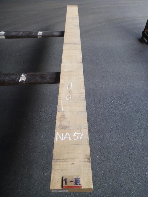 ナラ 51ミリ 柾目板