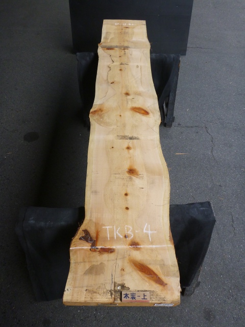 天然 木曽檜・厚板：一枚板・板目板 | 無垢 一枚板・角材の販売 | 無垢