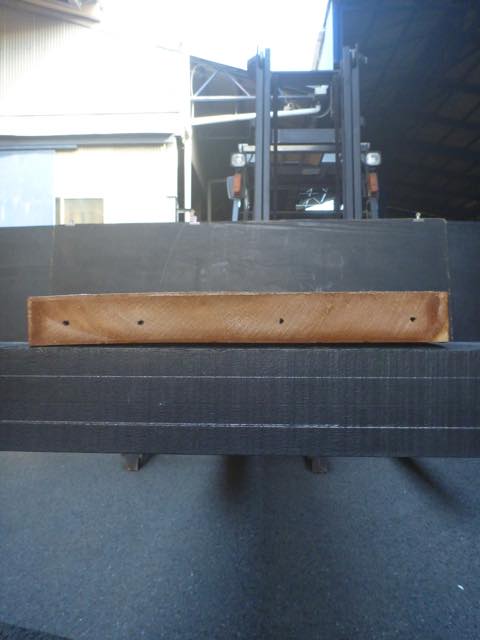 シュリサクラ 一枚板