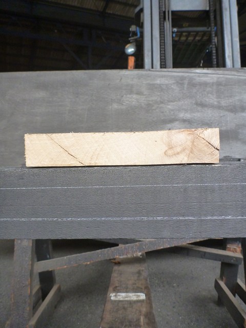 トネリコ 一枚板